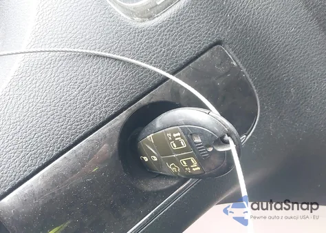 2015 Chrysler Town & Country Touring z USA, uszkodzony, nr VIN 2C4RC1BG2FR706318